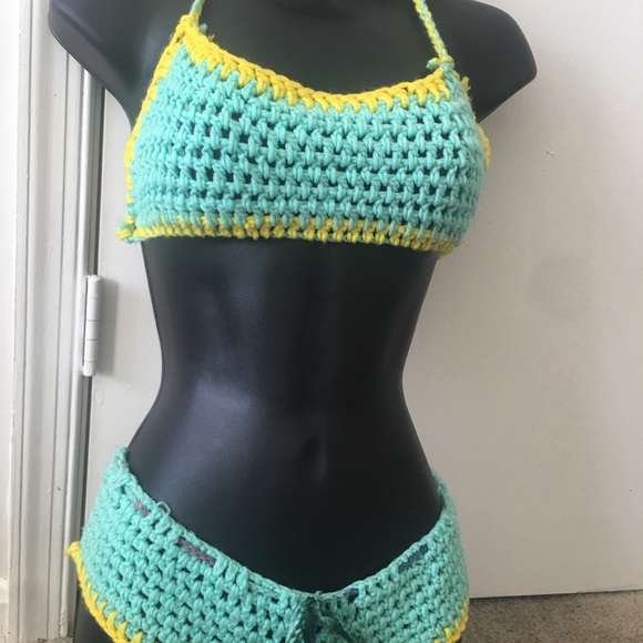 2 piece bikini - Picture 5 of 8